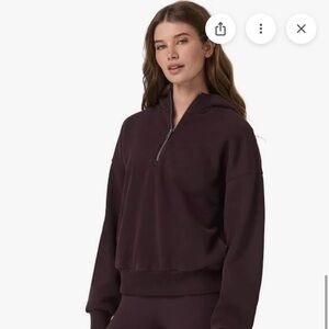 NWT Vuori Raisin Relaxed Restore Half-Zip Hoodie